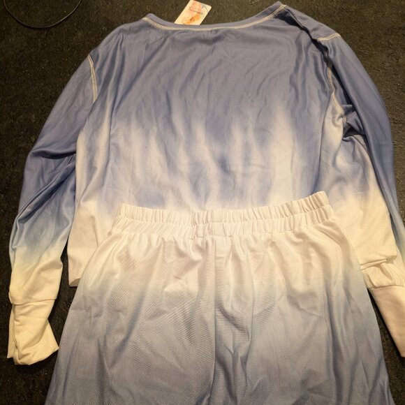 Pretty Garden Pajama Set - Ombre - Shorts & LS Top - Medium - NWT - Picture 2 of 5